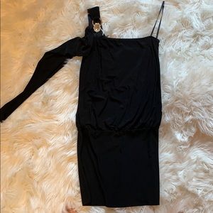 Deb’s Black One-Shoulder Long-Sleeve Dress